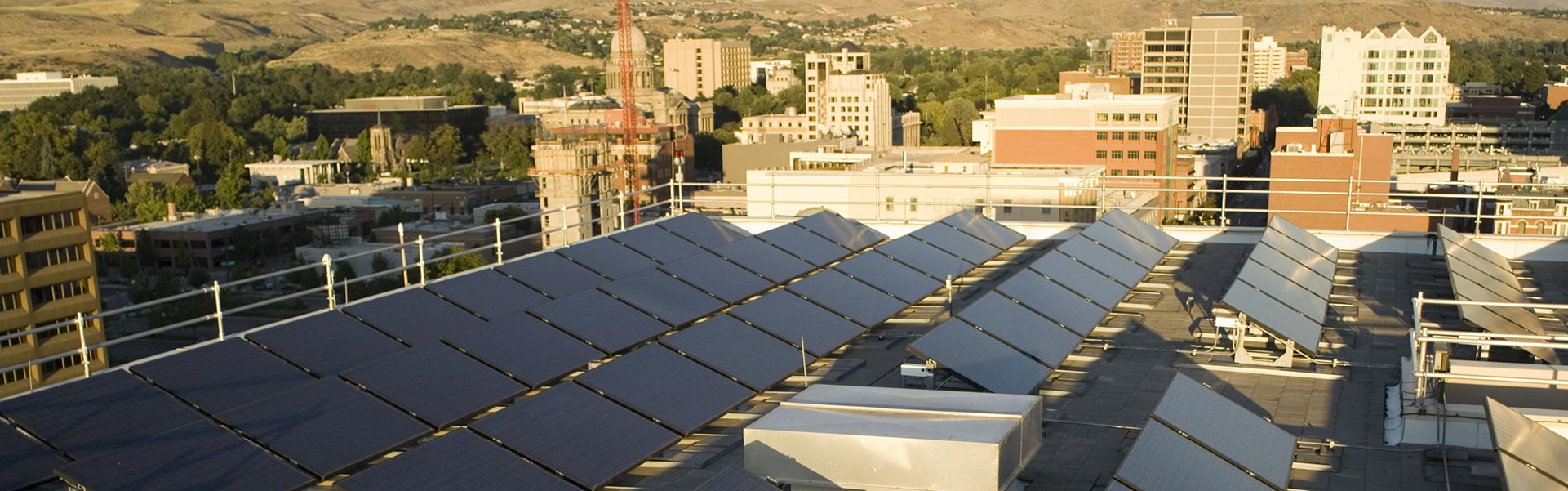 Image of solar panels on the roof of Idaho Power's corporate headquarters