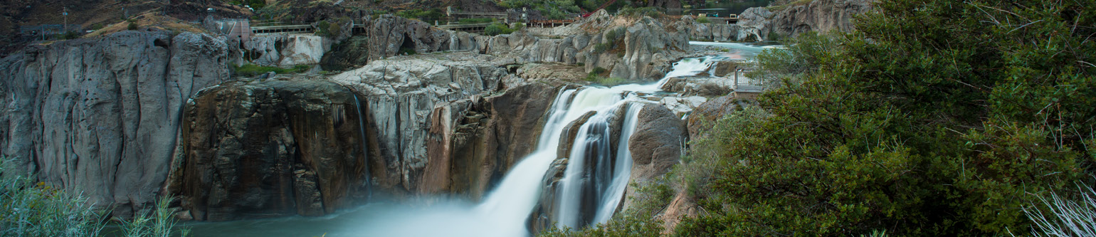 An image of shoshone falls
