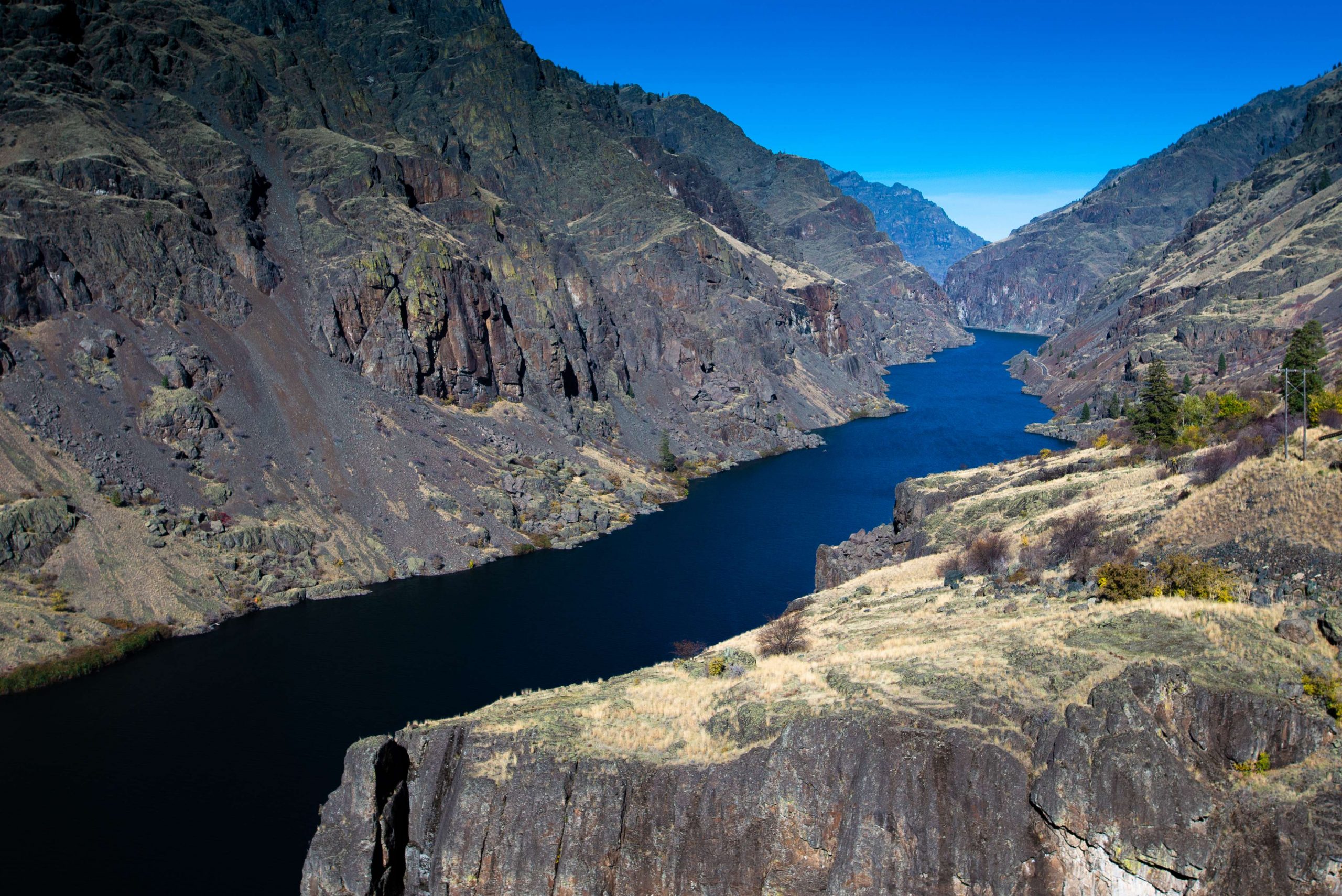 Scenic photo of Hells Canyon in early fall